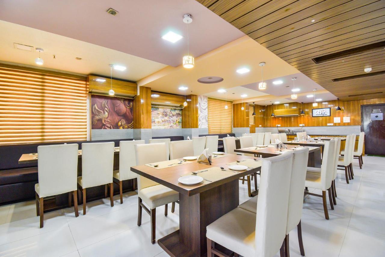 אחמדאבאד Fabhotel Kohinoor Plaza מראה חיצוני תמונה