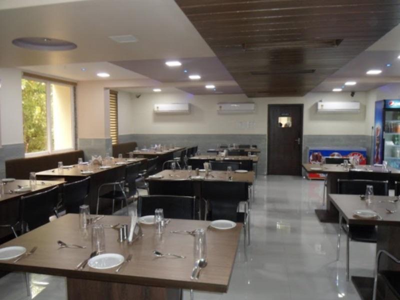 אחמדאבאד Fabhotel Kohinoor Plaza מראה חיצוני תמונה