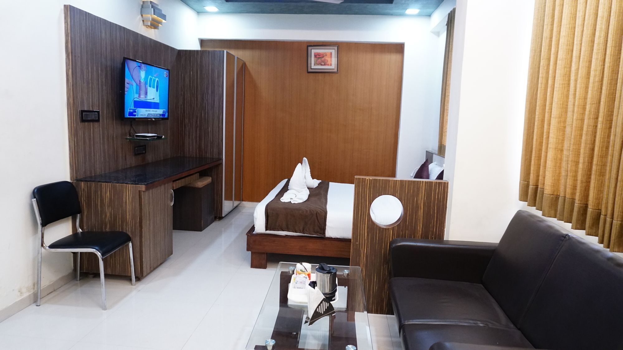 אחמדאבאד Fabhotel Kohinoor Plaza מראה חיצוני תמונה